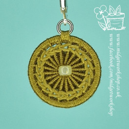 Caramel Daisy Chain Stitch Marker